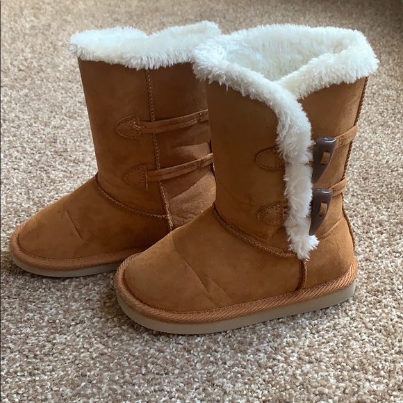 old navy fuzzy boots